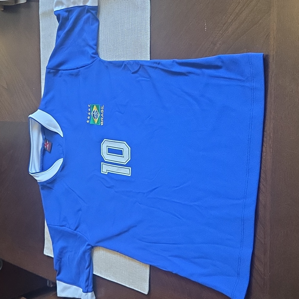 ⚽️Kids Blue Brasil Soccer Jersey. No. 10  Kaka! Very Good Condition!⚽️